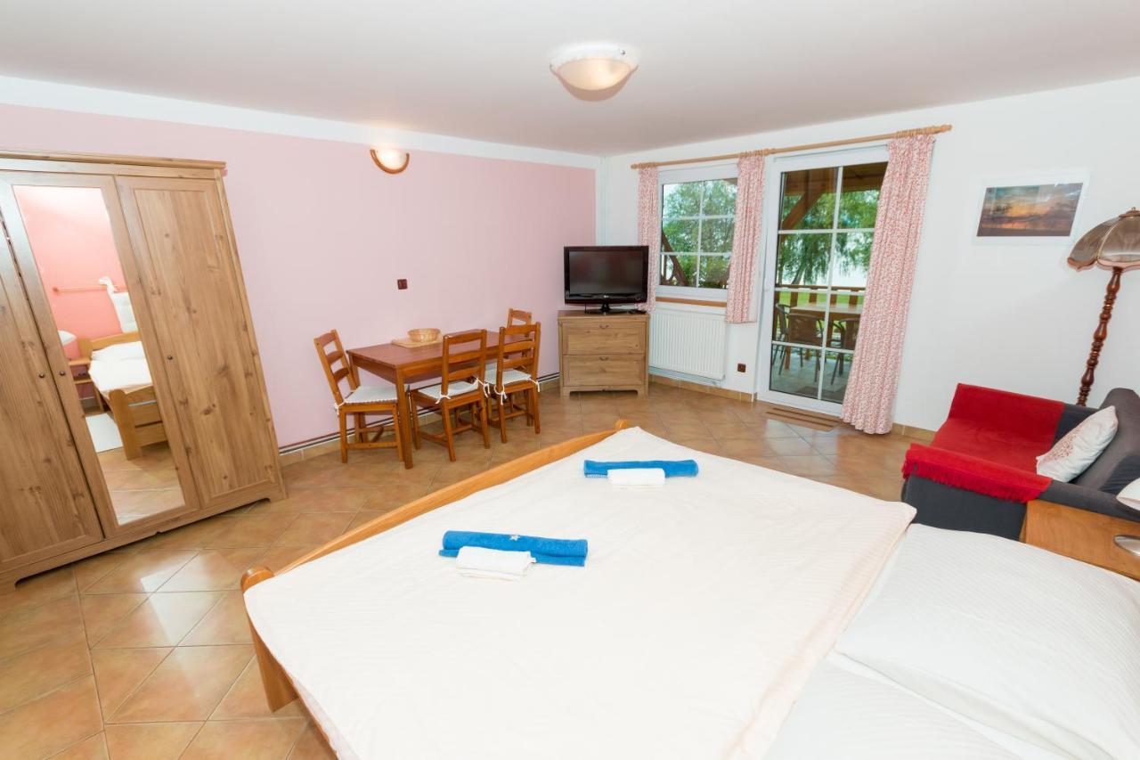 Apartments U Jezera Cerna Cerna v Posumavi Ngoại thất bức ảnh